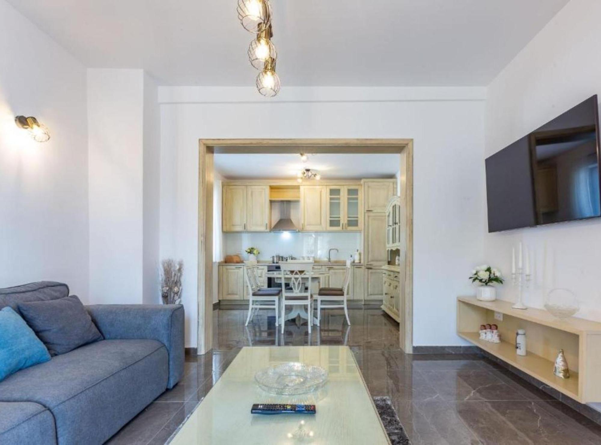 Apartament Peaceful Murvica Pool, Garden, And Modern Comfort