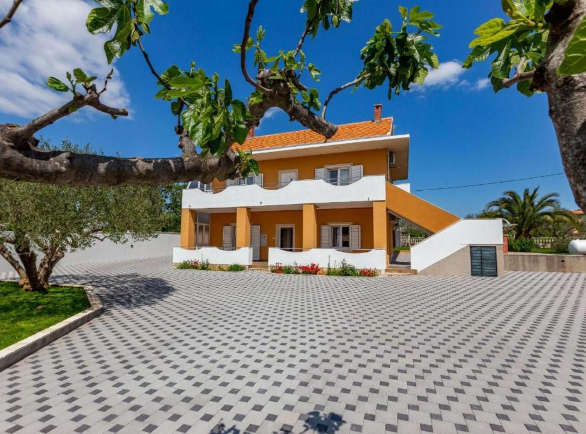 Peaceful Murvica Pool, Garden, And Modern Comfort Apartament *